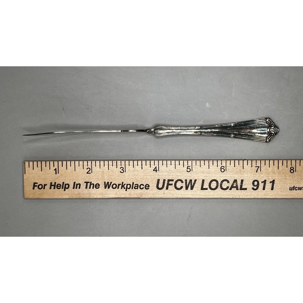 Wm Rogers & Son AA Silverplate Master Butter Knife Art Deco Fluted Handle 7.25